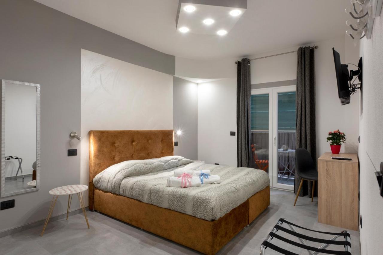 Sabriluna Rooms Специя Экстерьер фото