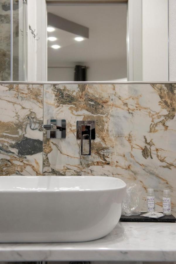 Sabriluna Rooms Специя Экстерьер фото